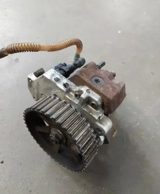 Renault Espace IV Fuel injection high pressure pump 8200456693 0504271 0445010075