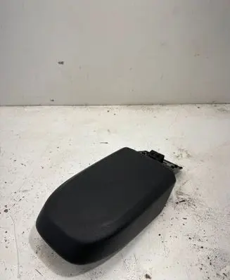 Ford Kuga I Other center console (tunnel) element 