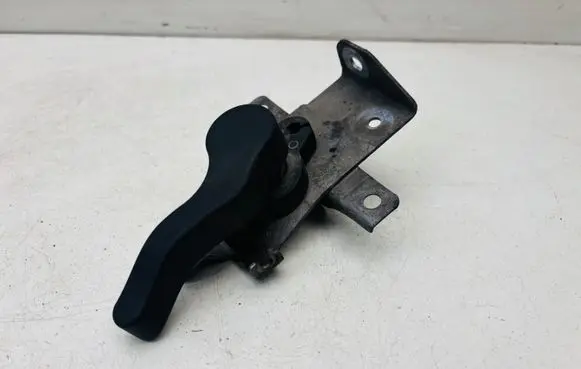 Skoda Superb B8 (3V) Engine bonnet (hood) release handle 3V0823661C