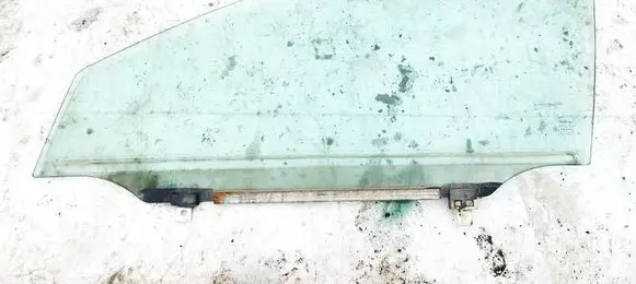 Toyota Avensis T250 Front door window glass four-door AS2