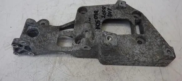 Volkswagen Eos Generator/alternator bracket 06F903143F