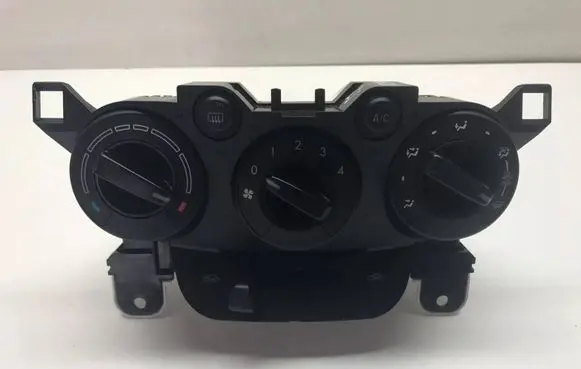 Mazda 2 Climate control unit ND6518D17