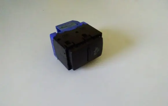 Audi A8 S8 D3 4E Alarm switch 4E0962109B 4E0962109