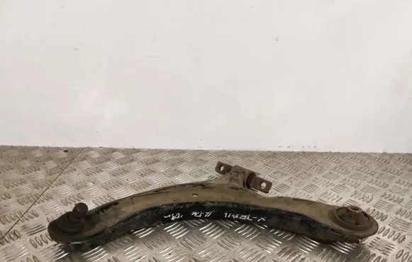 Nissan X-Trail T31 Front lower control arm/wishbone