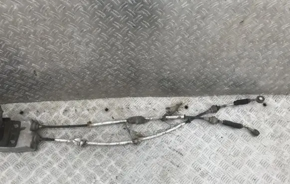 Citroen Xantia Gear shift cable linkage