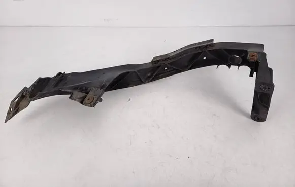 BMW 1 E82 E88 Headlight/headlamp mounting bracket 7120823