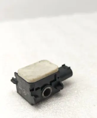 Mercedes-Benz ML W164 Airbag deployment crash/impact sensor 0038202026 150412 705057