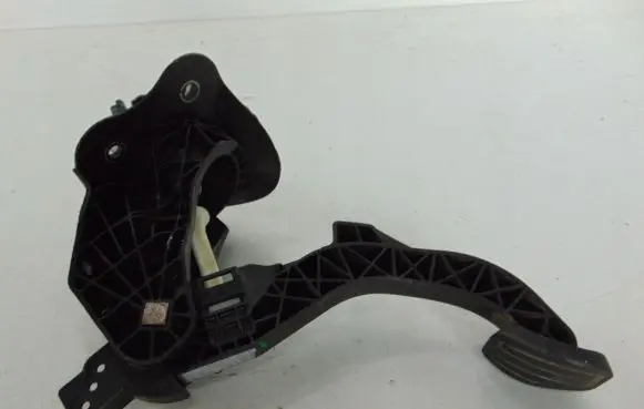 Clutch pedal