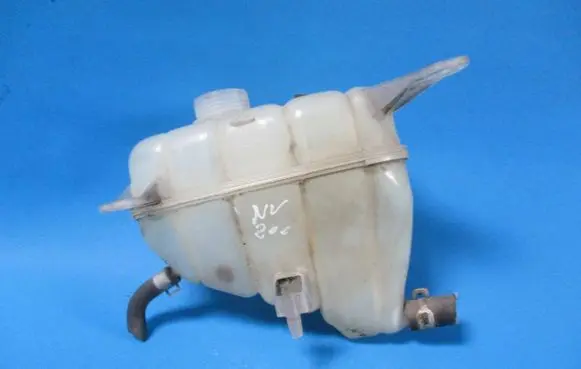Nissan NV200 Coolant expansion tank/reservoir