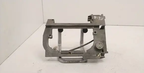 BMW 5 E39 Front door exterior handle/bracket 