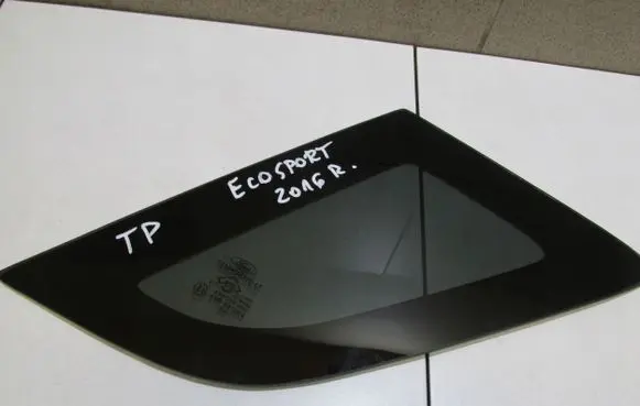 Ford Ecosport Front triangle window/glass 