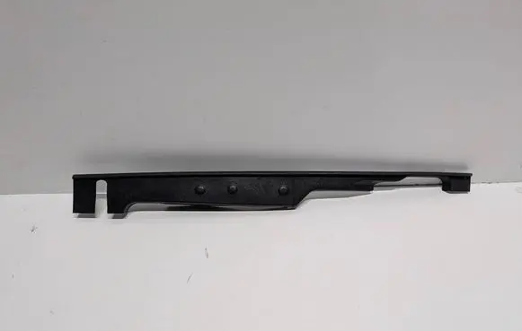 Audi A5 Fender end trim 8W6820582G