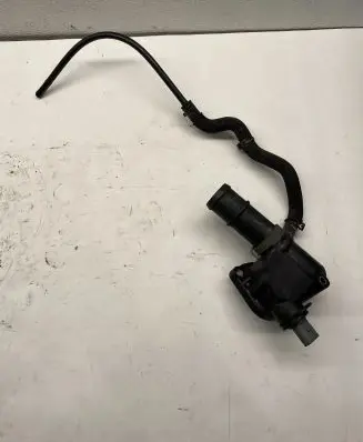 Volkswagen Tiguan Thermostat 03L121132A