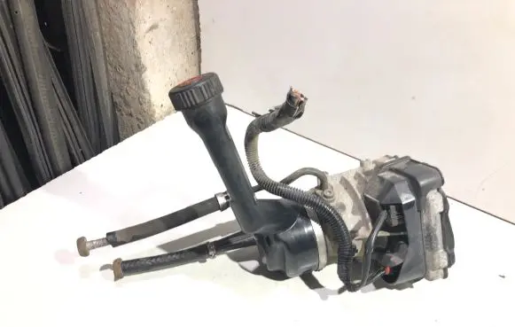 Citroen C4 Grand Picasso Power steering pump 9684252580