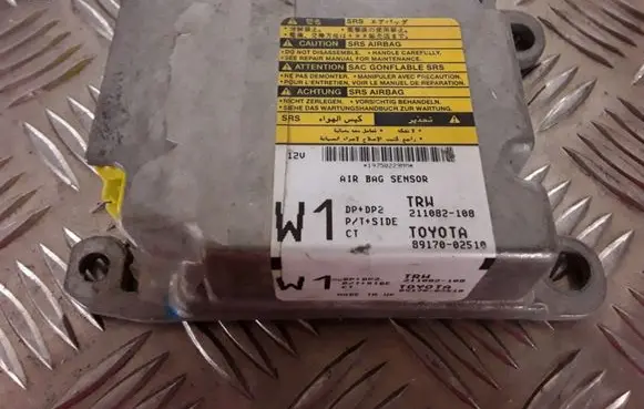 Toyota Corolla E120 E130 Airbag control unit/module 211082108 8917002510