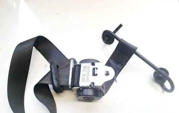Opel Astra H Front seatbelt 602143000d f13296201