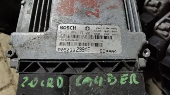 Dodge Caliber Engine control unit/module 0281012129 1039S12875 P05033299AE