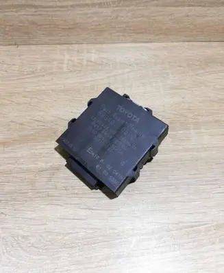 Toyota Avensis T270 Parking PDC control unit/module 8934005021