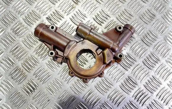 Jaguar XJ X308 Oil pump XW436600AD