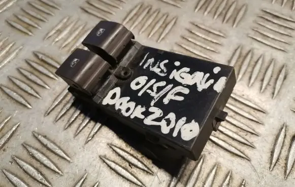 Opel Insignia A Electric window control switch 13305979