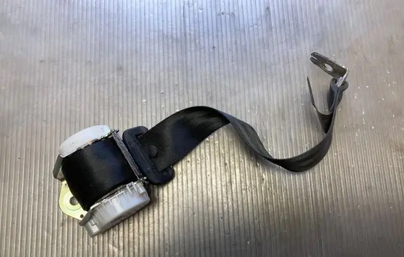 Peugeot 3008 I Rear seatbelt 9681975580 34086103A