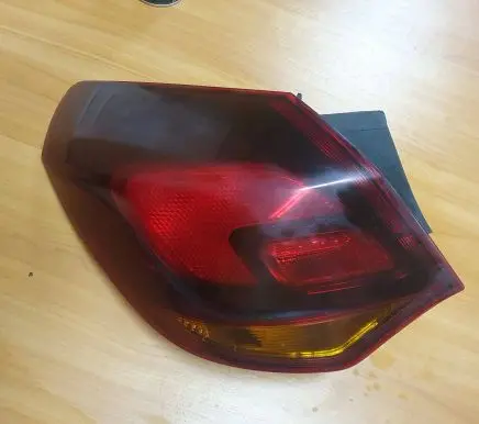 Opel Astra J Tailgate rear/tail lights 1090098