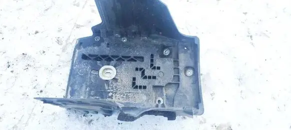 Battery box tray