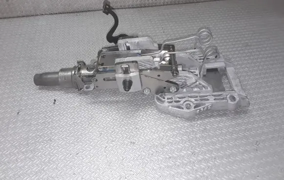 Volkswagen PASSAT B5.5 Steering wheel axle 3B0419502H
