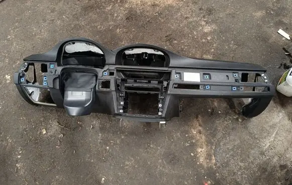BMW 3 E90 E91 Dashboard 9120328