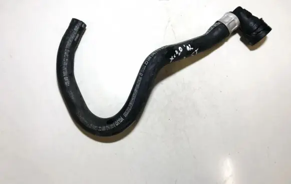 Volvo XC90 Engine coolant pipe/hose 8683942