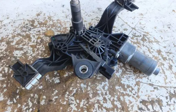Opel Corsa E Rear window wiper motor 0390208024 13443959 150324