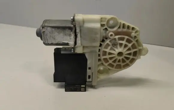 Seat Ibiza III (6L) Rear door window regulator motor 986036104 987088100