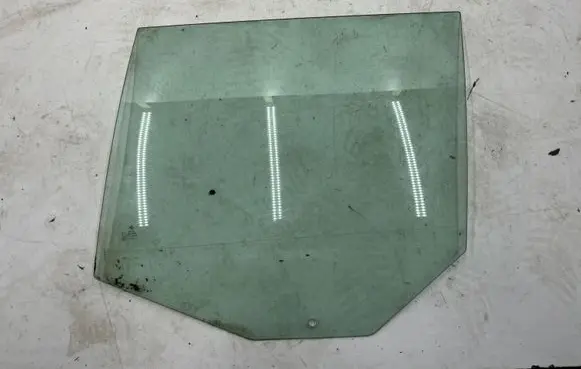 BMW 5 E60 E61 Front door window glass four-door 43R00049