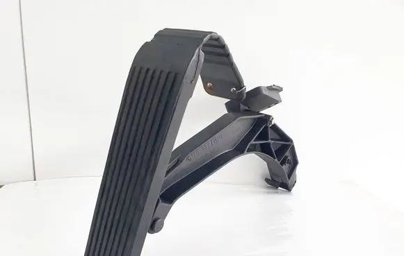 Mercedes-Benz S W140 Accelerator throttle pedal 1403011120 1293010001