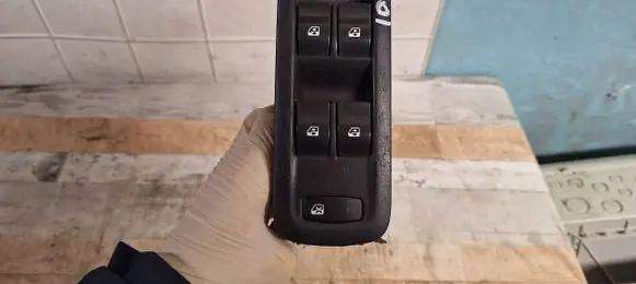 Renault Scenic II - Grand scenic II Electric window control switch 025330