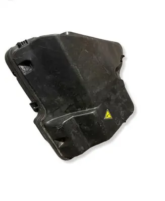 BMW X6 E71 Fuse box cover 7555102 10055913