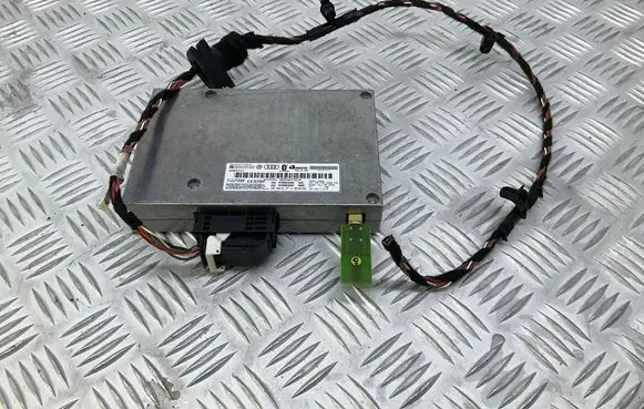 Audi A5 8T 8F Bluetooth control unit module 8T0862335E 8T0862335F 8P0035403