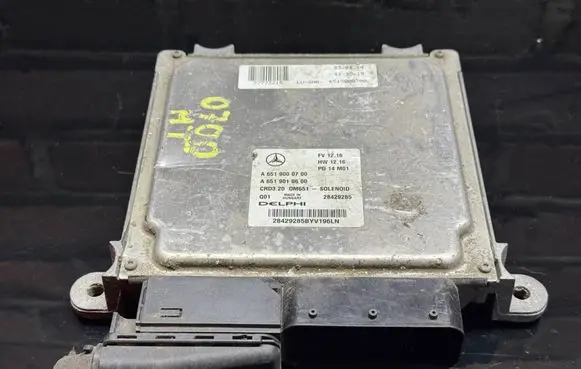 Mercedes-Benz Sprinter W906 Engine control unit/module A6519000700 28429285 A6519010600