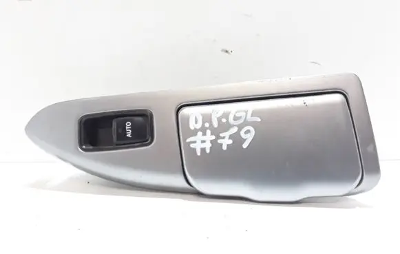 Toyota Land Cruiser (J120) Electric window control switch 8403060020