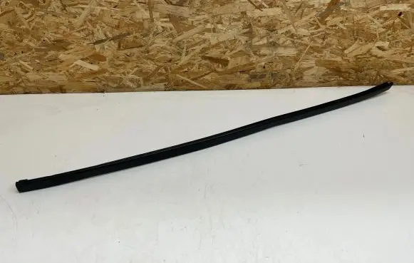 Honda FR-V Windshield trim