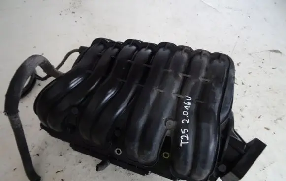 Toyota Avensis T250 Intake manifold valve actuator/motor 