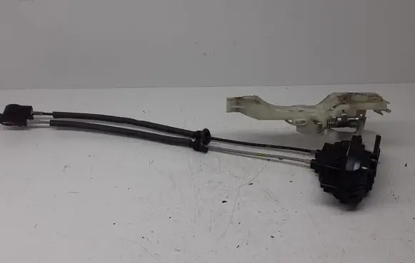 Hyundai ix 55 Rear door lock A045035