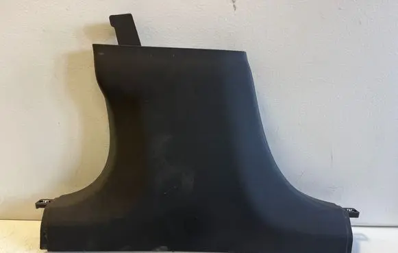 Polestar 2 (B) pillar trim (bottom) 31651940