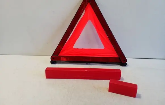 Toyota Corolla E210 E21 Emergency warning sign E427R032736