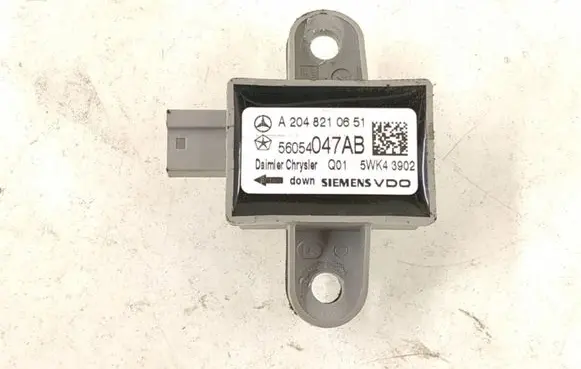 Mercedes-Benz GLK (X204) Airbag deployment crash/impact sensor A2048210651 2048210651