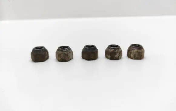 Toyota Avensis T220 Nuts/bolts 