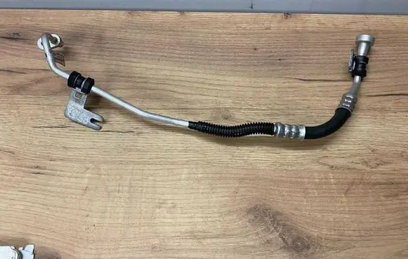 Renault Austral Air conditioning (A/C) pipe/hose 924410708R
