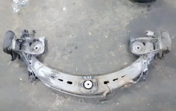Mercedes-Benz B W245 Rear axle beam 