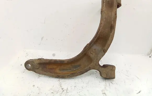Volkswagen Transporter - Caravelle T5 Front lower control arm/wishbone 7H0407165D
