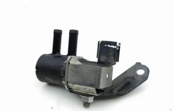 Suzuki Vitara (LY) Vacuum valve K5T48574 3206 78K0